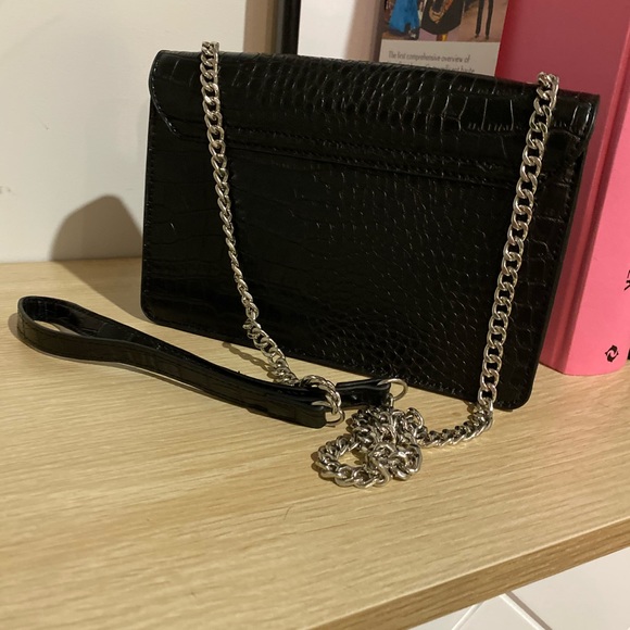 🌻Bilinni Black Faux Croc Cross body bag - Picture 4 of 5